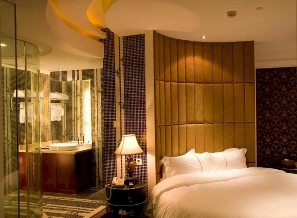 Manhattan Jinling Hotel Šanghaj Exteriér fotografie